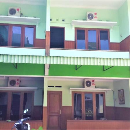 Hotel Mulia Lawean Exterior foto