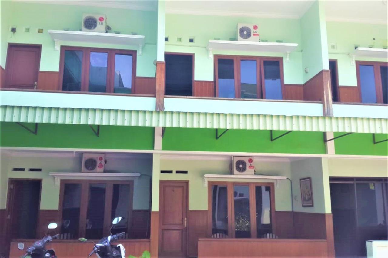 Hotel Mulia Lawean Exterior foto